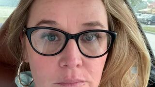 mrssiren manyvids onlyfans gorgeous girl finished from a rich handjob