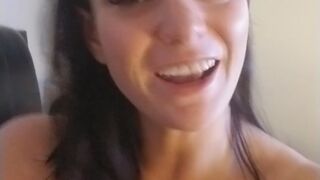 anacondanoire manyvids onlyfans playful flirt dancing striptease