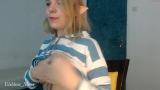 eishleen_moon chaturbate beauty fucks herself in front of the webcam