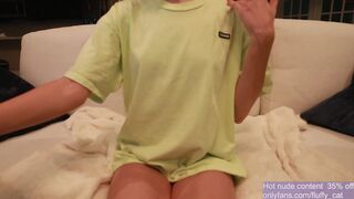 daddyzsecret chaturbate sweet thing masturbates shaved cunt