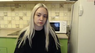 eevian chaturbate swallows a toy