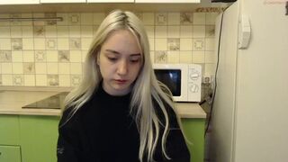 eevian chaturbate Dark haired curva