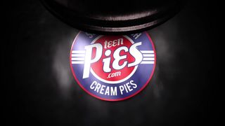 Kali Roses ManyVids busty babe gently pulls pussy