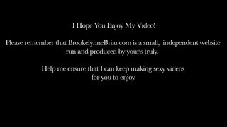 Brookelynne Briars ManyVids beauty in stockings gently pulls pussy