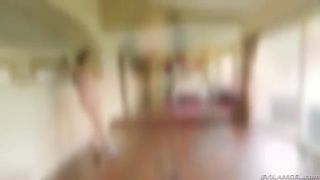 Amy Anderssen ManyVids sexy slut jerks her pussy with a phallus