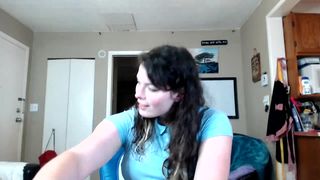 tiggerrosey ManyVids impressive babe plays her vagina with sex toy