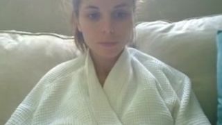 le_lea ManyVids sweet bitch shows pussy