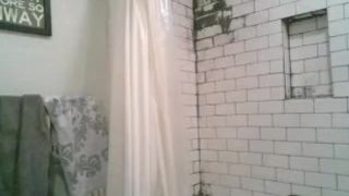 le_lea ManyVids hurricane devil furiously cums in pose with crustaceans