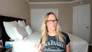 jessryan ManyVids shy on webcam