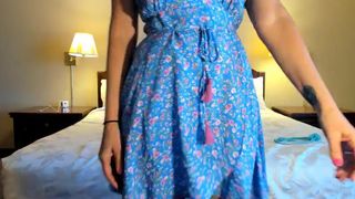 jessryan ManyVids luxurious blonde passionately pulls pussy