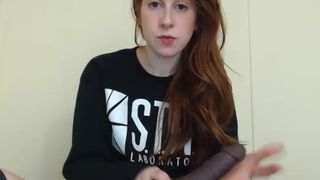 gingerlovex ManyVids masturbating with a tampon in pussy