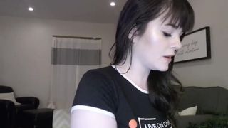 emilylynne ManyVids whore passion poses in panties
