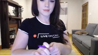 emilylynne ManyVids busty blonde babe jerking off her cunt