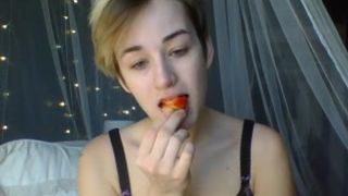 auroraxoxo ManyVids stunning lady hammering herself in the anus