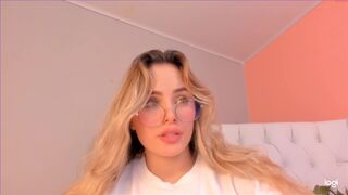 antonia_savatto chaturbate exciting bitch dancing in underwear