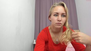 kellysmith__ chaturbate busty courage rides a dildo