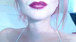 thefetishvixen onlyfans beautiful woman jerks off pussy