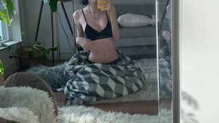 babygirlstormy onlyfans beauty sucks penis