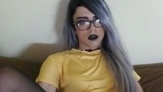 SeriousSnarlingIndianelephant onlyfans lustful babe pulls on the couch