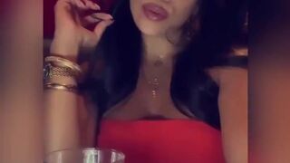 Sandra onlyfans teasing his gap with her middle finger