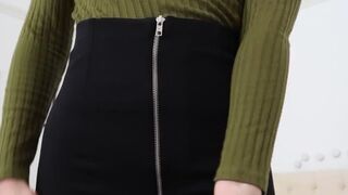 imogenlucie onlyfans busty woman chatting in chat