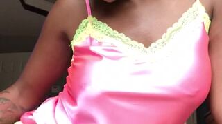 queensavagedoll_Lemme onlyfans crazy passion fingering shaved pussy