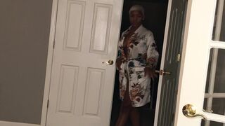 queensavagedoll_I onlyfans a nice babe kneads her cunt