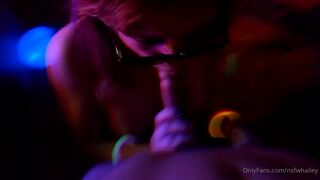 nsfwhailey onlyfans crazy queen gently pulls the vagina