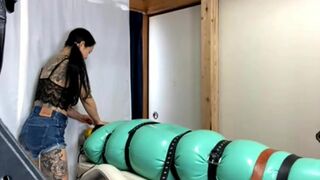 mistresshinako onlyfans showing off her young body