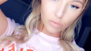karleystokes onlyfans tasty babe fucks her anus