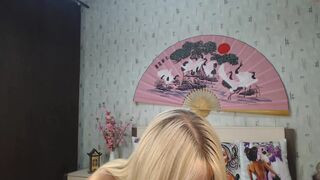 prettyblonde22 chaturbate leggy babe