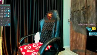 luxxxerotes chaturbate crazy whore dabbles with sex machine