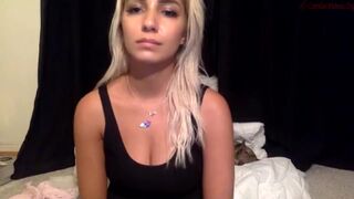 annieandayden chaturbate gorgeous girl finished from a rich handjob