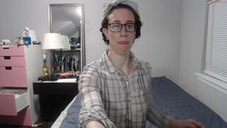 wetsparkles chaturbate expressive lady masturbates pussy