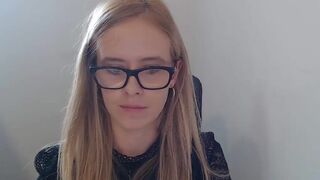 kristinkax chaturbate mature slut gets naked on camera