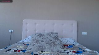 roxxyboobs chaturbate whore chick sucks penis gentleman