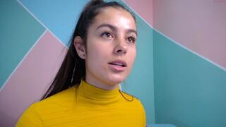 lilicarter__ chaturbate beautiful female strips and jerks off