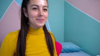 lilicarter__ chaturbate cute lady spins happily in front of the webcam and shines with all the charms