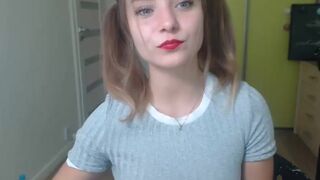 kelsimonro chaturbate modest slut tells interesting stories on camera
