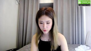 jojo_asia chaturbate gorgeous babe licks dildo