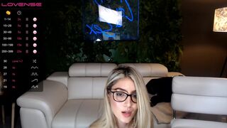 gigielliot chaturbate the obstinate lady shows off the slutceous