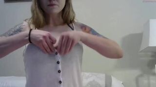 xxx_mila_xxx and finally decided to jerk off her shaved pussy