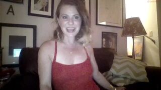 mimi_applebaum fingers in pussy