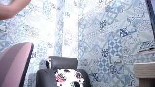 isis_loveyes_ cute slut fucks pussy with dildos