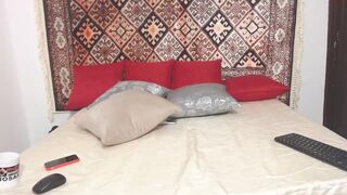 alexa_jons adult bitch gently caresses vagina