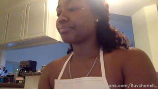 iluvchanell_ onlyfans blonde darling seductively rubs her cunt