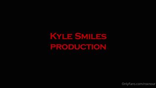 roxnour onlyfans shy babe seduces with big tits