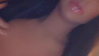 roxnour onlyfans naughty slut fucks pussy