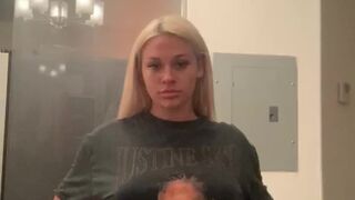 kailywildxo onlyfans hot chick rides phallus