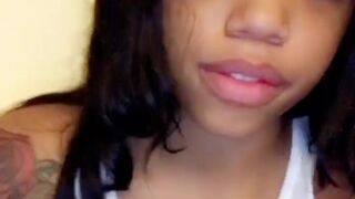 ilovedannie onlyfans blissful ladies lick shaved cunt